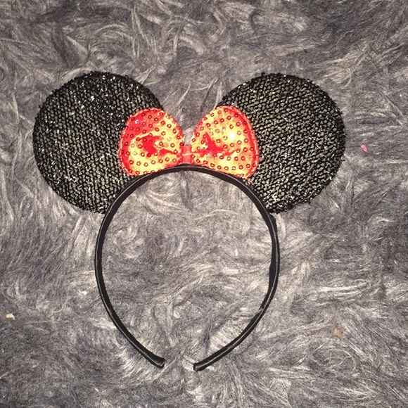 Shiny Minnie Mouse Ears ✨ - Picture 3 of 5